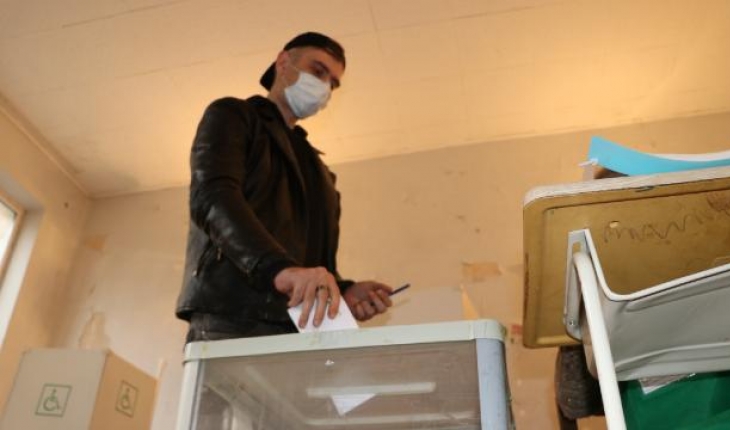 Gürcistan'daki yerel seçimin ilk resmi sonuçları açıklandı