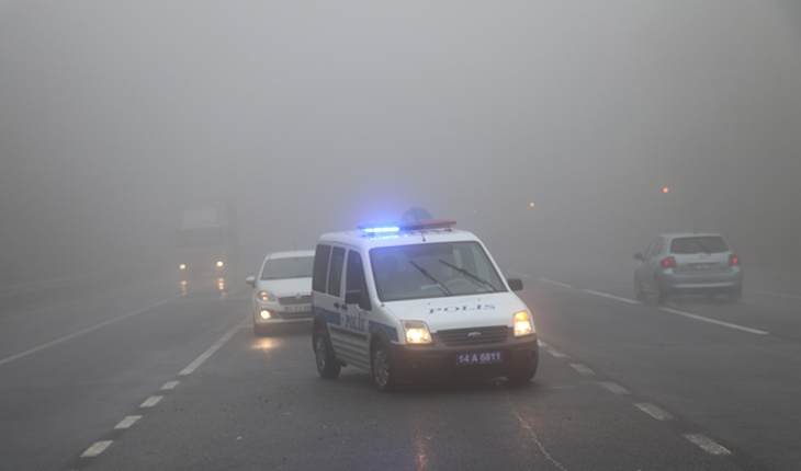 Bolu Dağı’nda sağanak ve yoğun sis ulaşımı etkiliyor