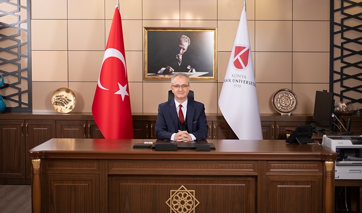 Rektör Prof. Dr. Babür Özçelik'ten Cumhuriyet Bayramı mesajı