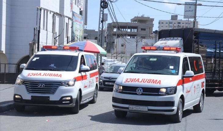 Türkiye dahil 12 ülkenin desteğiyle Gazze’ye 27 ambulans gönderildi