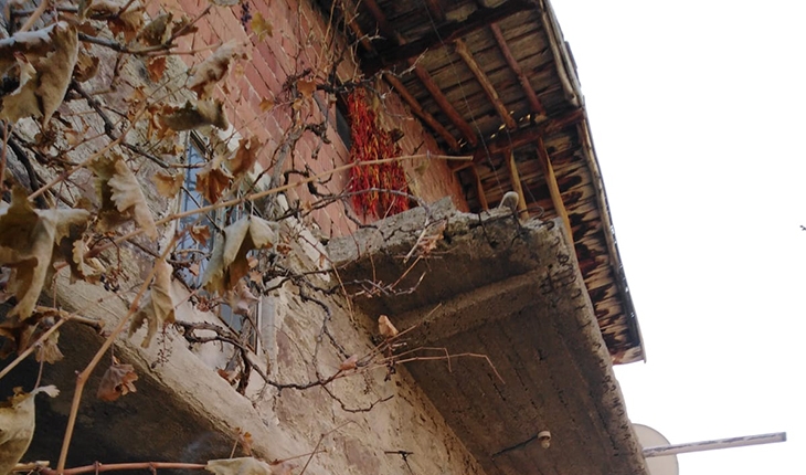 Konya’da betonu kırılan balkondan düşen kadın hayatını kaybetti