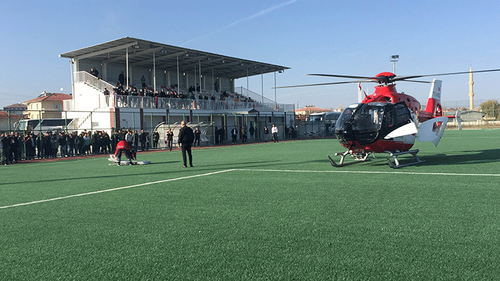 Konya’da devre arasında helikopter ambulans sahaya indi