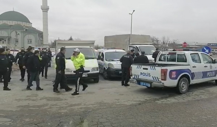 Konya’da dur ihtarına uymayan sürücü polise çarpıp kaçtı