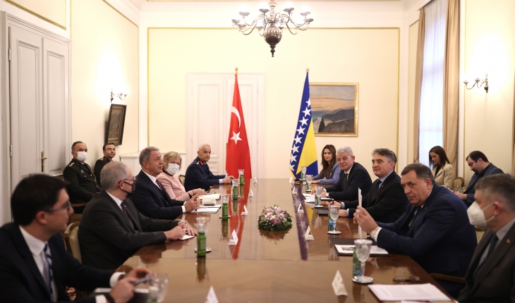 Bakan Akar, Bosna Hersek Devlet Başkanlığı Konseyi üyeleri ile görüştü