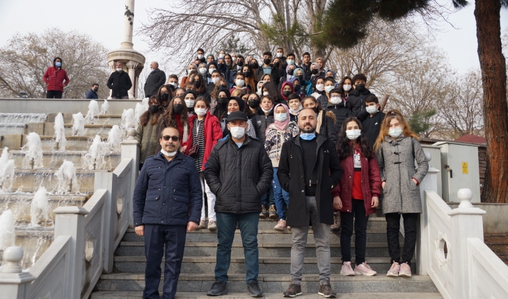 Aksaray’da dereceye giren öğrenciler Konya’yı gezdi