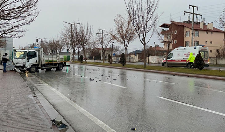 ​Konya’da kaza: Belediye temizlik işçisi yaralandı
