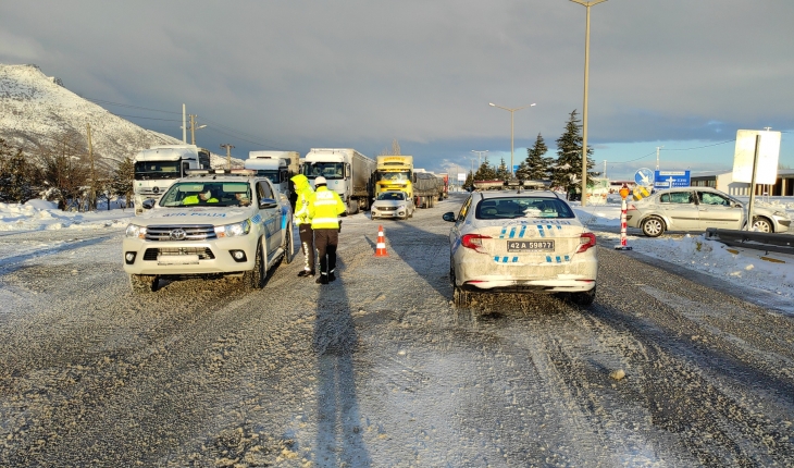 Karayolları Genel Müdürlüğü karla mücadele edilen yollardaki son durumu paylaştı