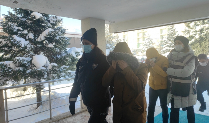 Konya’daki fuhuş operasyonunda gözaltına alınan 5 kişi tutuklandı