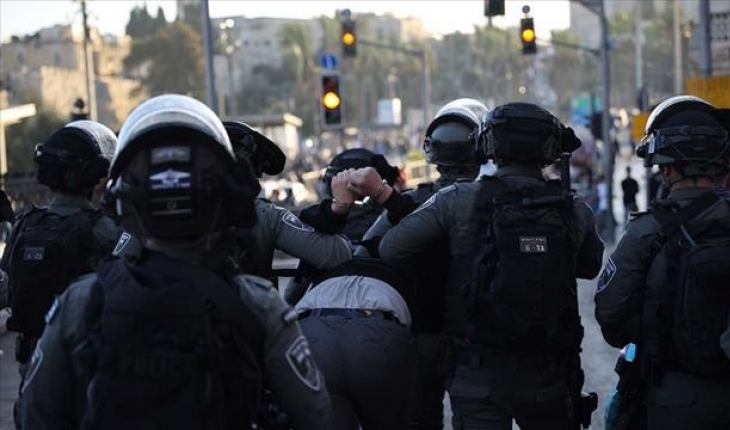 İsrail polisi 6’sı çocuk 12 Filistinliyi gözaltına aldı