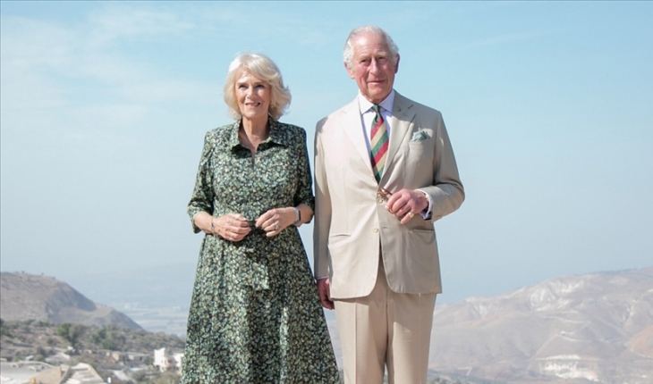 Kraliçe Elizabeth, Prens Charles kral olduğunda eşi Camilla’nın kraliçe olacağını duyurdu