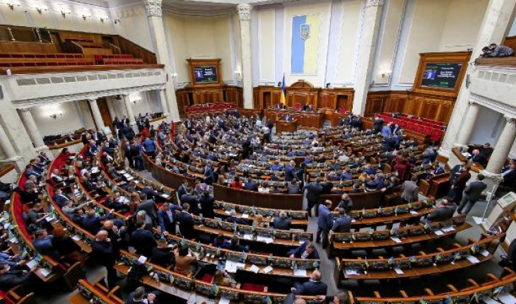 Ukrayna Parlamentosu OHAL kararını onayladı