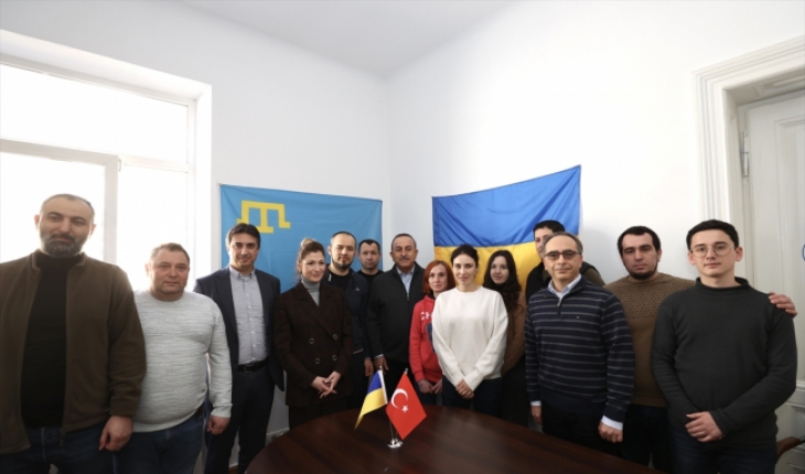 Bakan Çavuşoğlu, Kırım Tatar Koordinasyon Merkezi’ni ziyaret etti