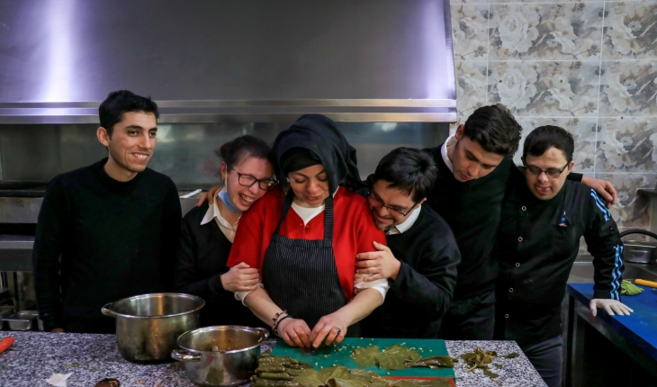 Konya'daki restoran özel gençlerin 