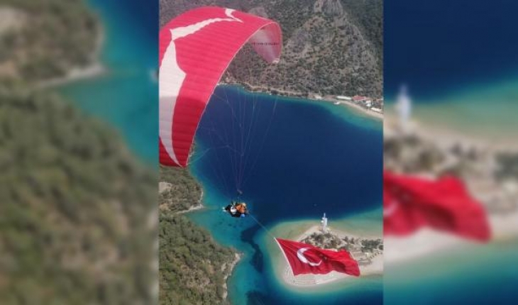 23 Nisan’da 1200 metre yükseklikte Türk bayrağı açtılar
