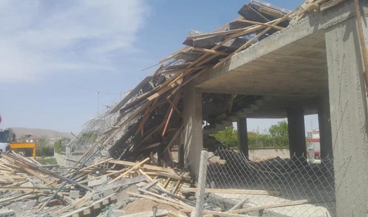 Konya'da inşaat halindeki bina çöktü! 2 yaralı