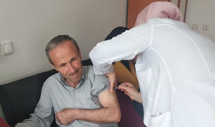 Beyşehir'de kutsal topraklar yolcuları için aşıya başlandı