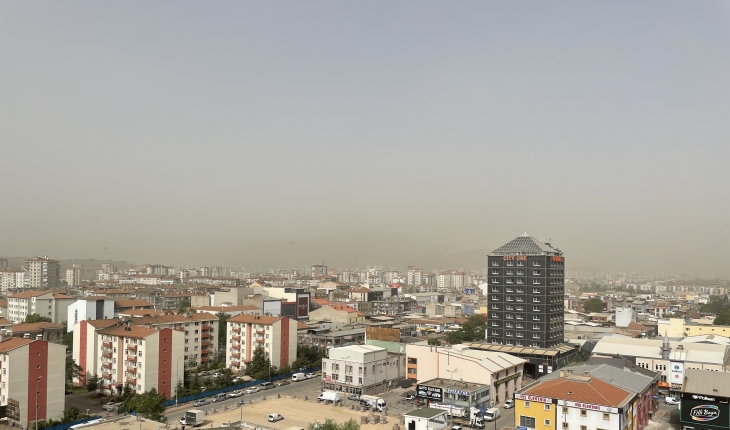 İç Anadolu'da toz taşınımı etkili oldu