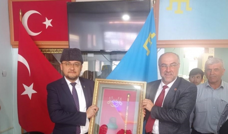 Ukrayna’nın Ankara Büyükelçisi Vasyl Bodnar, Konya’da Kırım Türkleri Derneğini ziyaret etti