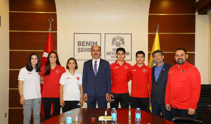 Başkan Altay Büyükşehir Belediyesporlu milli judocularla buluştu