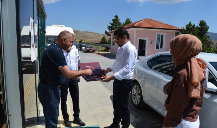 Hüyük Kaymakamı Hasan Çimer sağlık çalışanlarını ziyaret etti