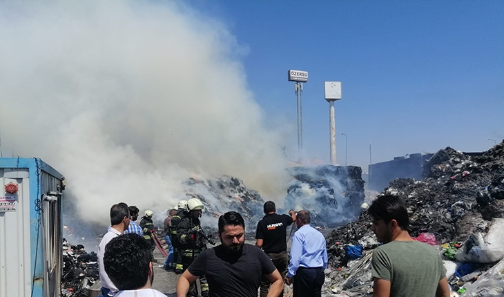 Konya’da geri dönüşüm merkezinde korkutan yangın!