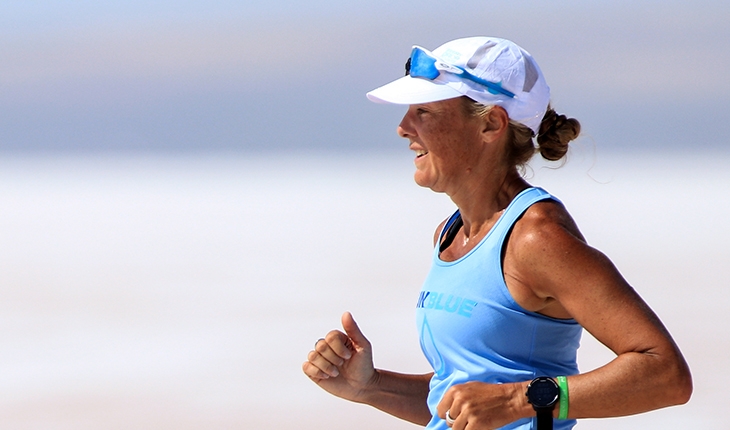 Avustralyalı aktivist küresel su sorunu için Tuz Gölü’nde maraton koştu