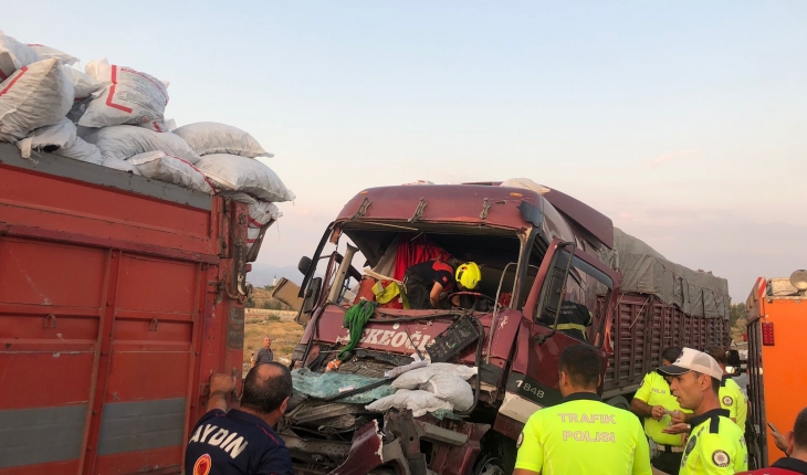 TIR, kamyona arkadan çarptı: 1 kişi öldü, 3 kişi yaralandı