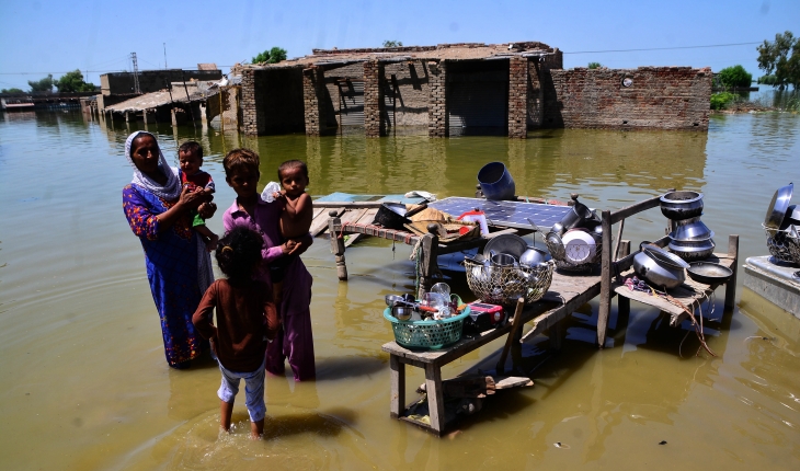Pakistan’da sel felaketi altyapıya ciddi zarar verdi