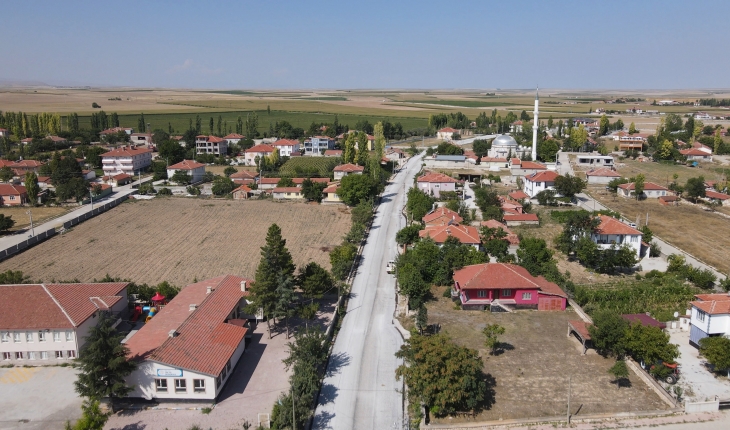 Konya Büyükşehir’den Çeltik’e 21,7 kilometre daha mahalle yolu