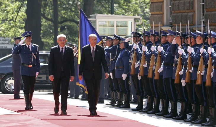 Cumhurbaşkanı Erdoğan, Bosna Hersek’te resmi törenle karşılandı