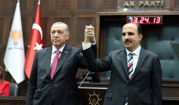 Cumhurbaşkanı Erdoğan, Başkan Altay'ı kürsüde tebrik etti