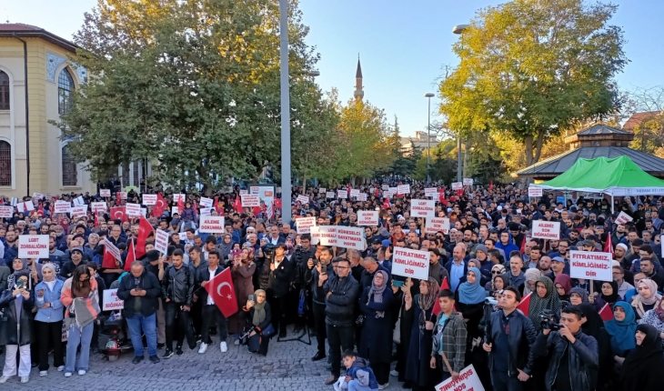 Konya’da LGBT dayatmasına karşı ‘Büyük Aile Yürüyüşü’