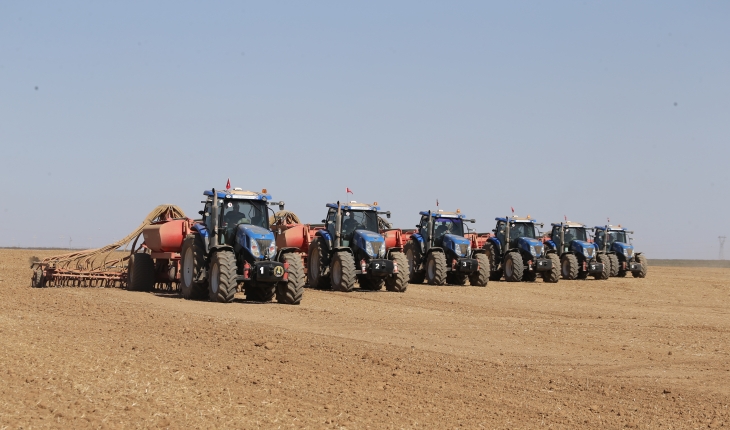 Türkiye’nin en büyük tarım işletmesinde buğday tohumları toprakla buluşuyor