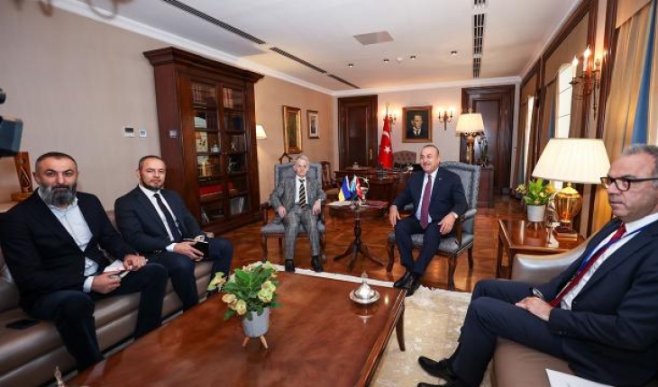 Bakan Çavuşoğlu, Kırım Tatarlarının lideri  ile görüştü