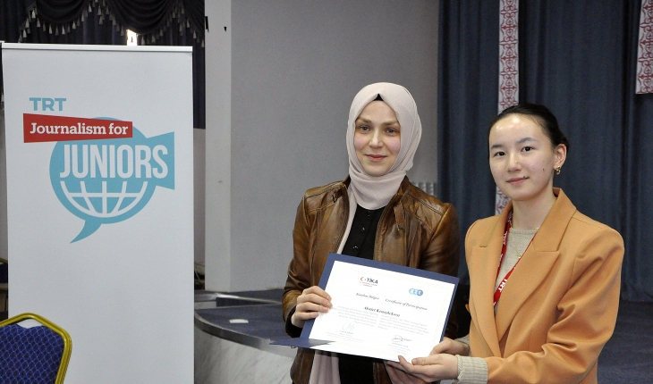 Türk medya uzmanları Kırgızistan'lı öğrencilere eğitim verdiler