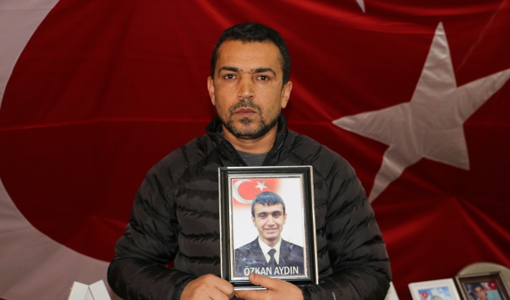 Evlat nöbetindeki acılı baba: Bizim bu direnişimiz HDP’nin yıkılışı olacaktır