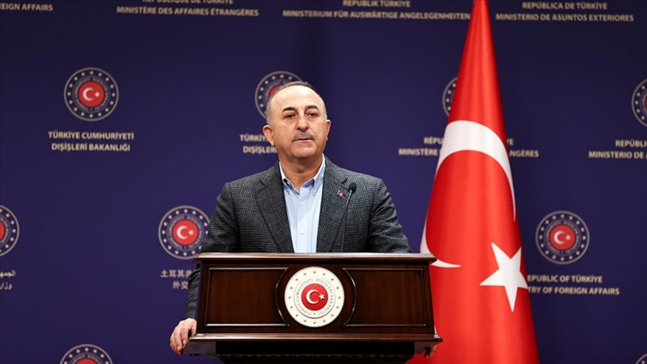 Bakan Çavuşoğlu: Deprem nedeniyle Suriye’den Türkiye’ye sığınmacı akını yaşandığı iddiası asılsızdır