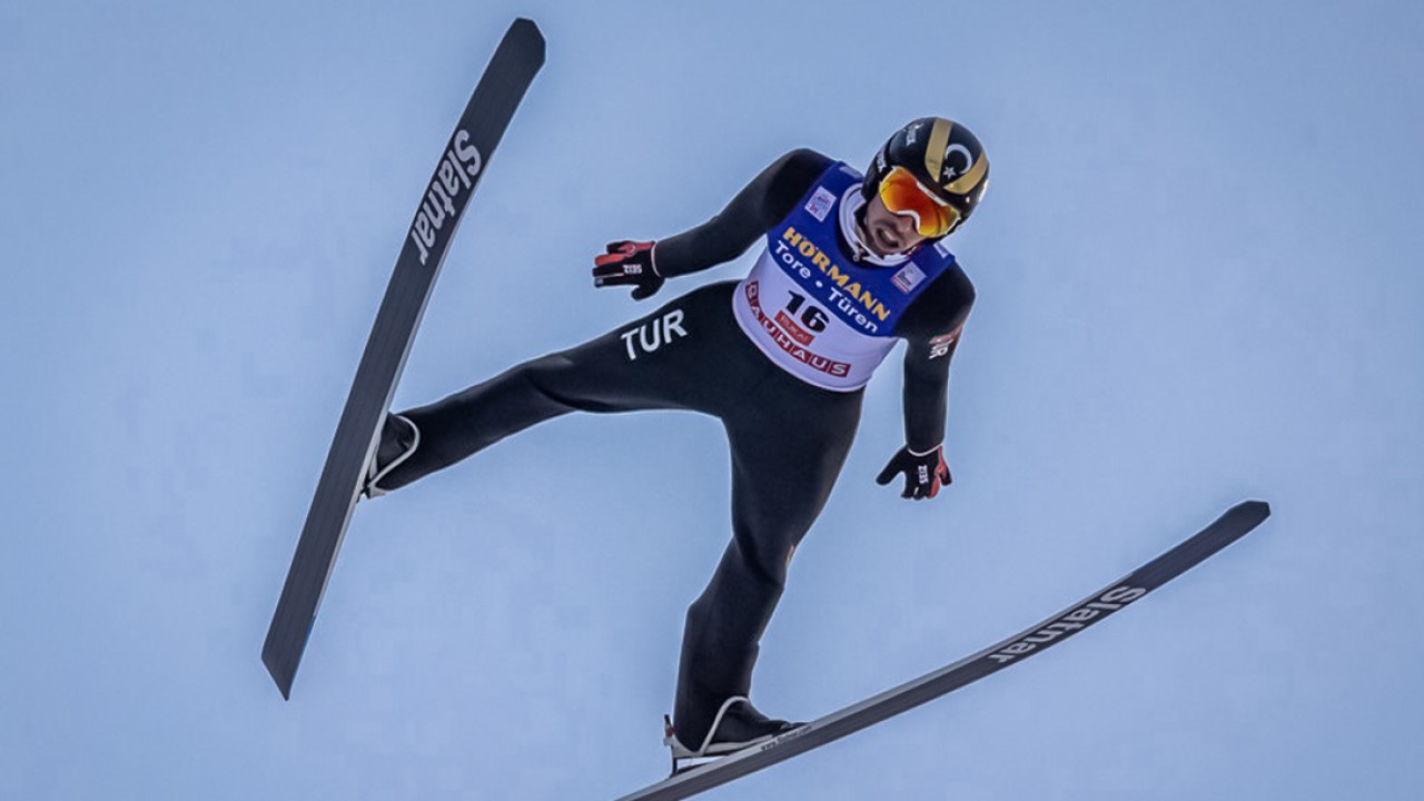 Fatih Arda İpcioğlu, Kayakla Atlama Dünya Şampiyonası'nda final turuna kalmayı başardı
