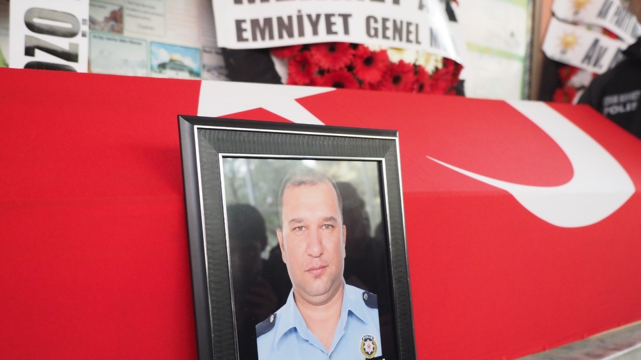 Şehit polis memuru Canoluk, Aydın’da son yolculuğuna uğurlandı