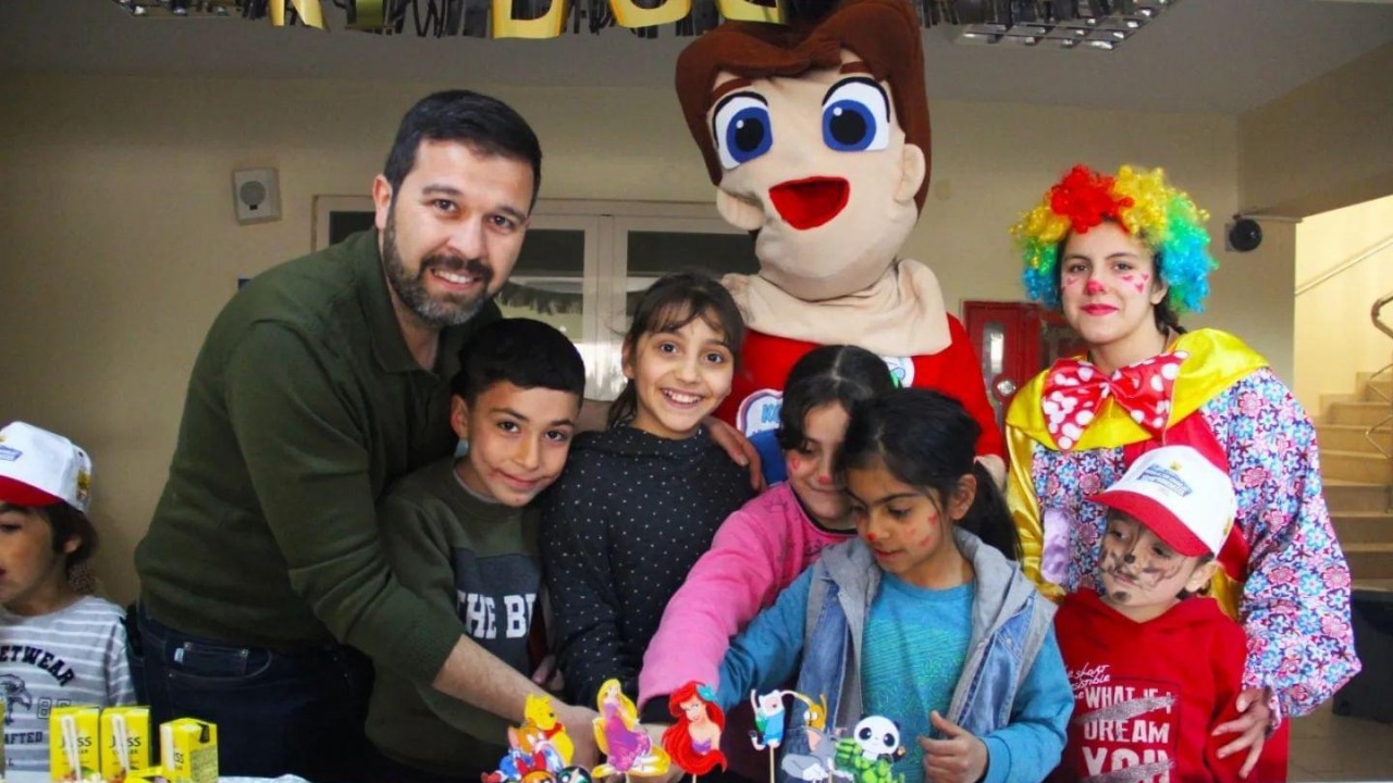 Konya’da afetzede çocukların doğum günü kutlandı