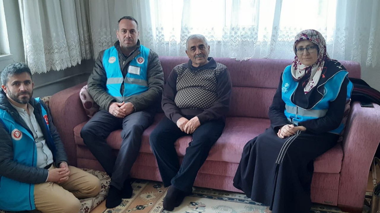 Beyşehir’de depremzede ailelere manevi destek