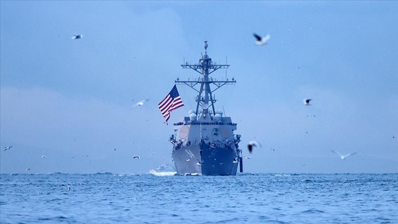 Çin ile ABD arasında Güney Çin Denizi’nde savaş gemisi gerginliği