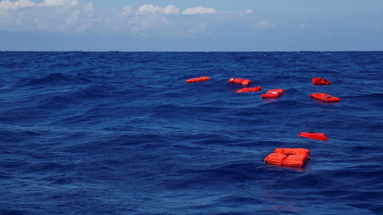 Göçmen teknesi battı, 15 kişi öldü 47 kişi kurtarıldı