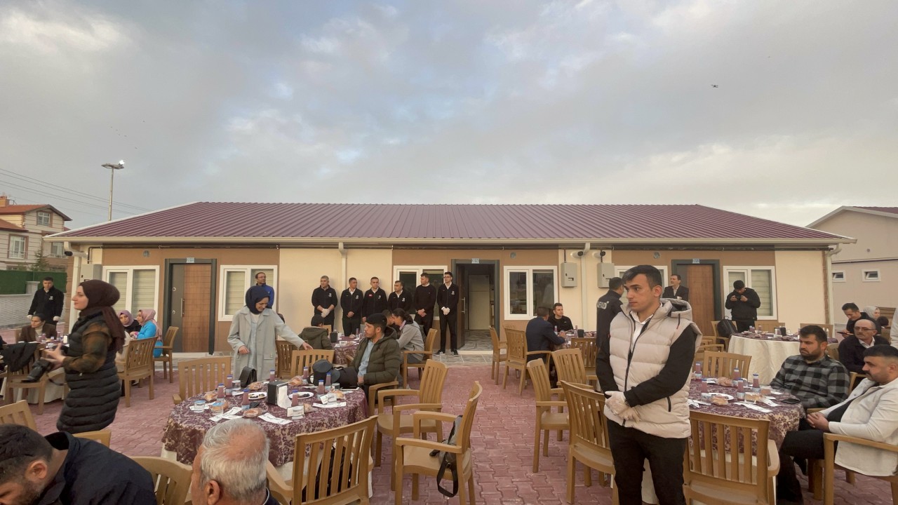 Konya’da depremzedeler için yapılan Karatay Konukevi açıldı