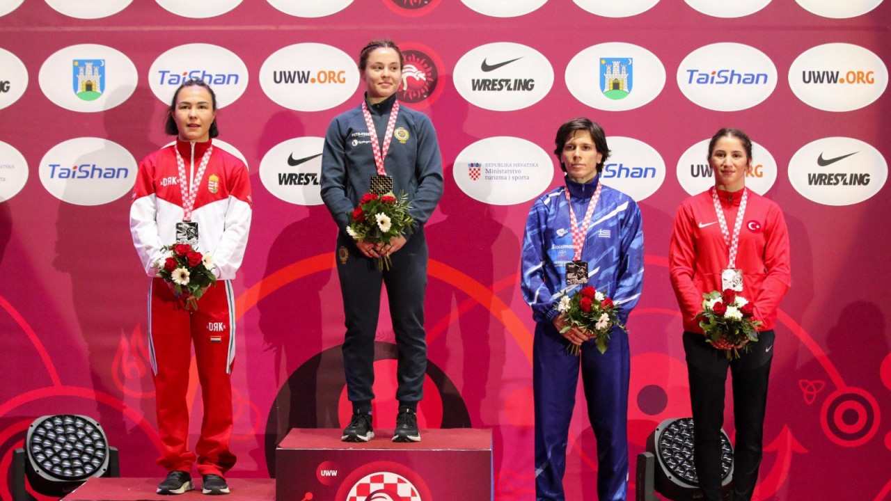 Kadın milli güreşçiler, Avrupa Şampiyonası'nda iki madalya daha kazandı