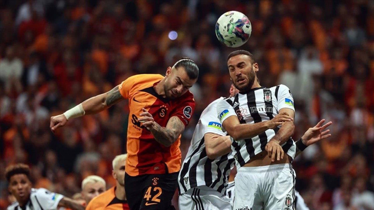 Beşiktaş derbi maçta yarın Galatasaray'ı konuk edecek
