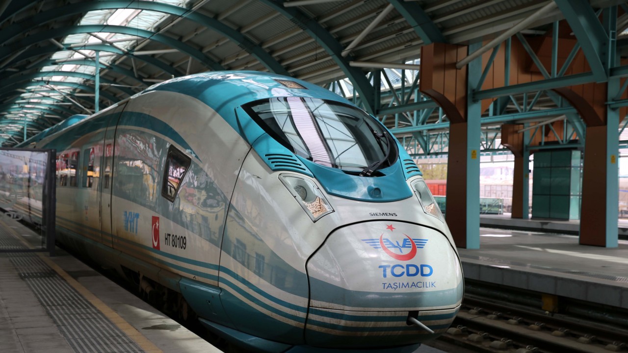 Ankara-Sivas Hızlı Tren Hattı'ndaki ücretsiz biletler tükendi
