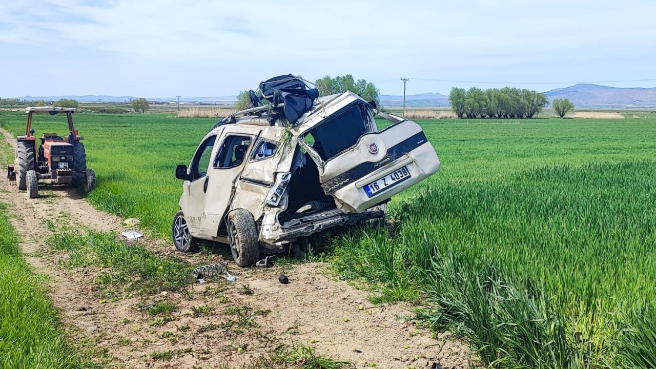 Afyonkarahisar-Konya yolunda kaza! 4 kişi yaralandı