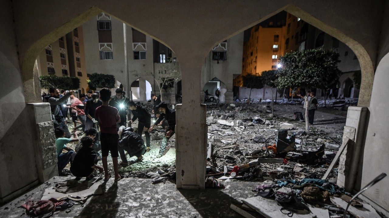 İsrail’in Gazze’ye SİHA ile düzenlediği saldırıda 3 kişi hayatını kaybetti