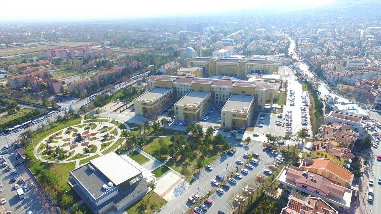 Konya’daki o üniversite dünyada 150 Türkiye’de 5. sıraya yükseldi